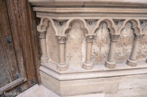 Fleurs-de-lis on the exterior façade.